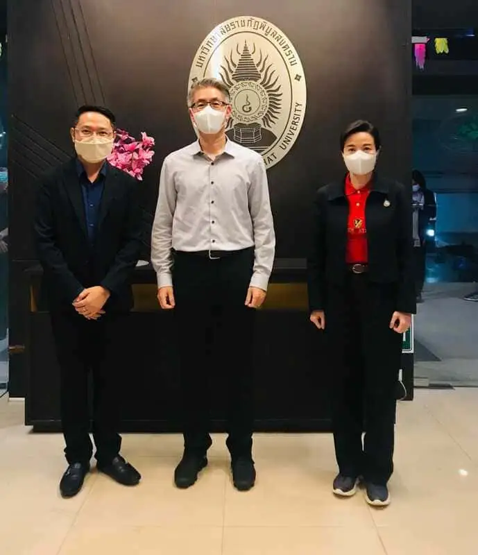 มาพิษณุโลกต้องพักที่วังจันทน์ ริเวอร์วิว ดร.ณัฐพล รังสิตพล อธิบดีกรมส่งเสริมอุตสาหกรรม และคุณณัฏฐิญา เนตยสุภา