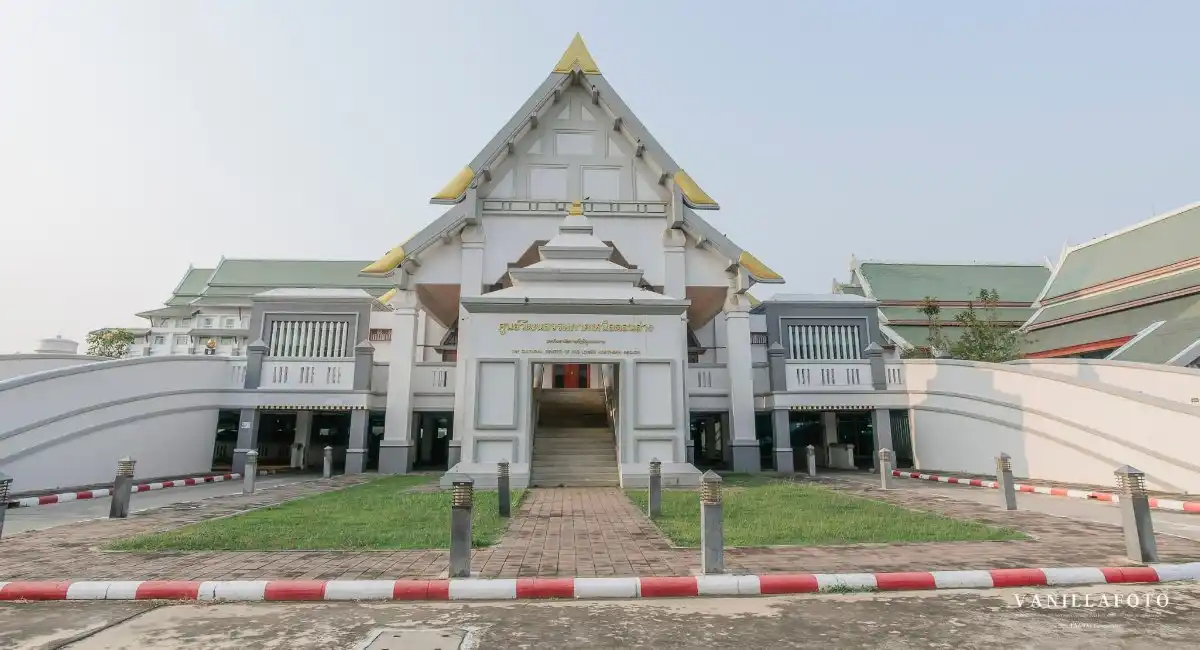 Wangchan Riverview Slide 3